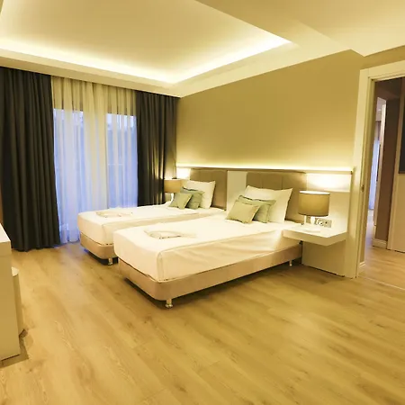 Hotel Istanbul Palace 4*