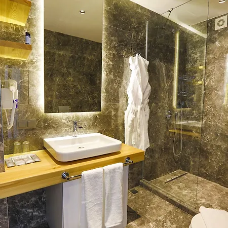 Istanbul Palace Hotel