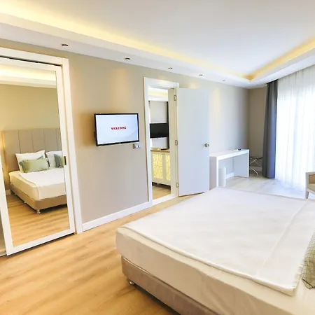 Hotel Istanbul Palace 4*