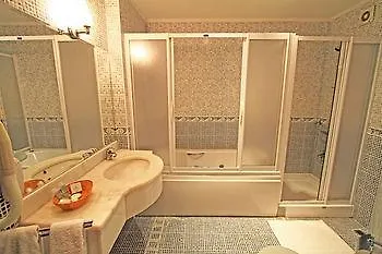 Hotel Istanbul Palace 4*